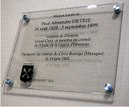 Plaque d'inauguration en verre gravé