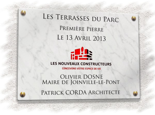 Plaque inaugurative en marbre blanc