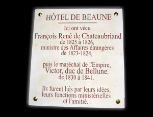 Plaque de comm�moration en pierre
